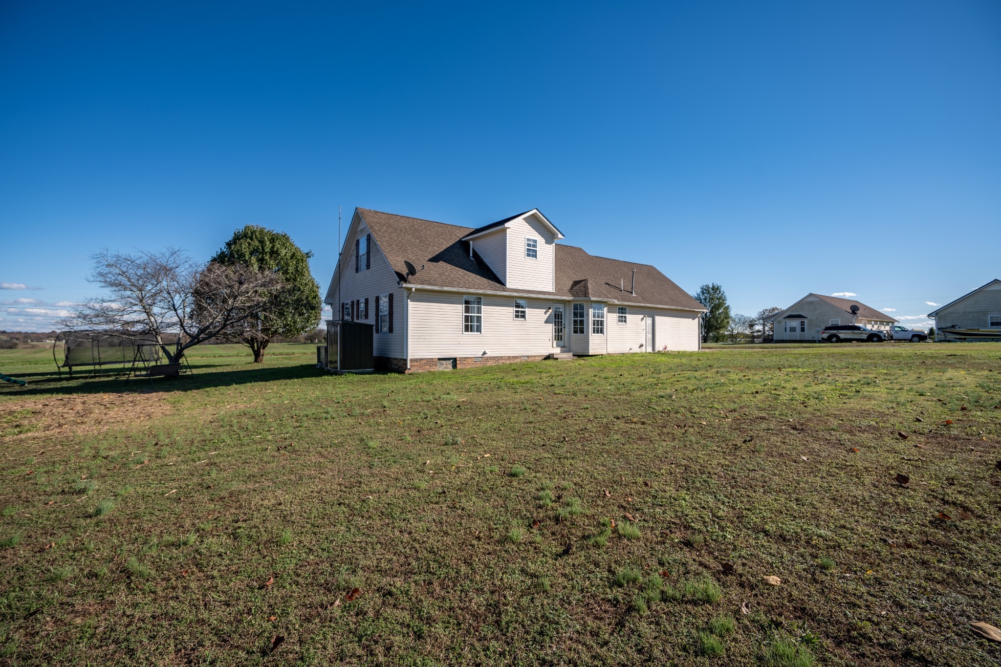 2533 Robertson Road Lawrenceburg, TN 38464 - Photo 3 of 36 Gallery Image 3