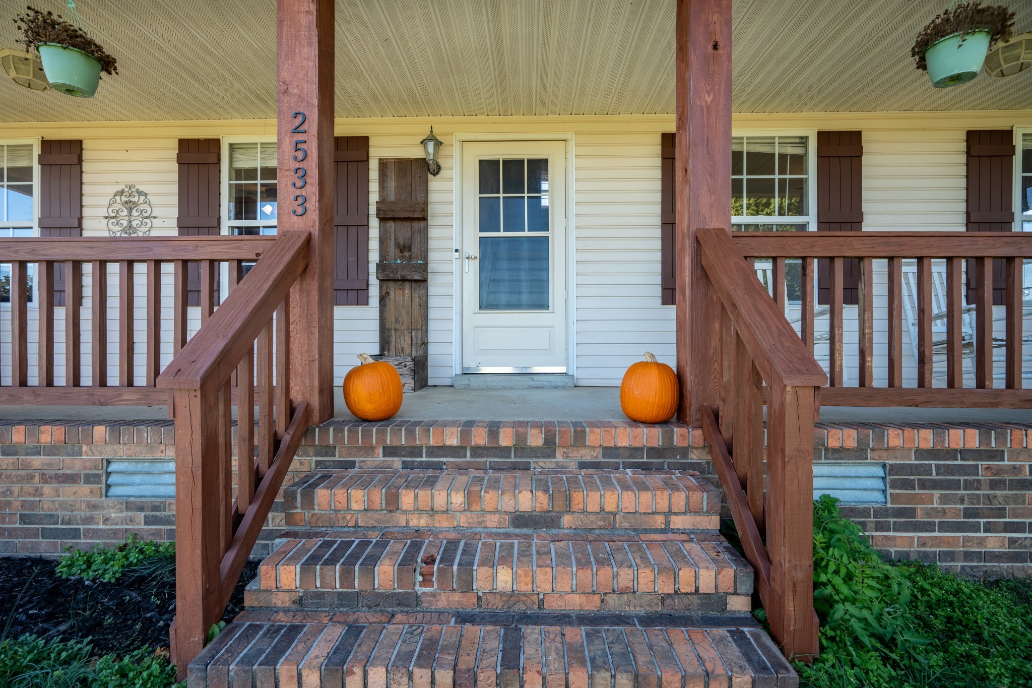 2533 Robertson Road Lawrenceburg, TN 38464 - Photo 5 of 36 Gallery Image 5