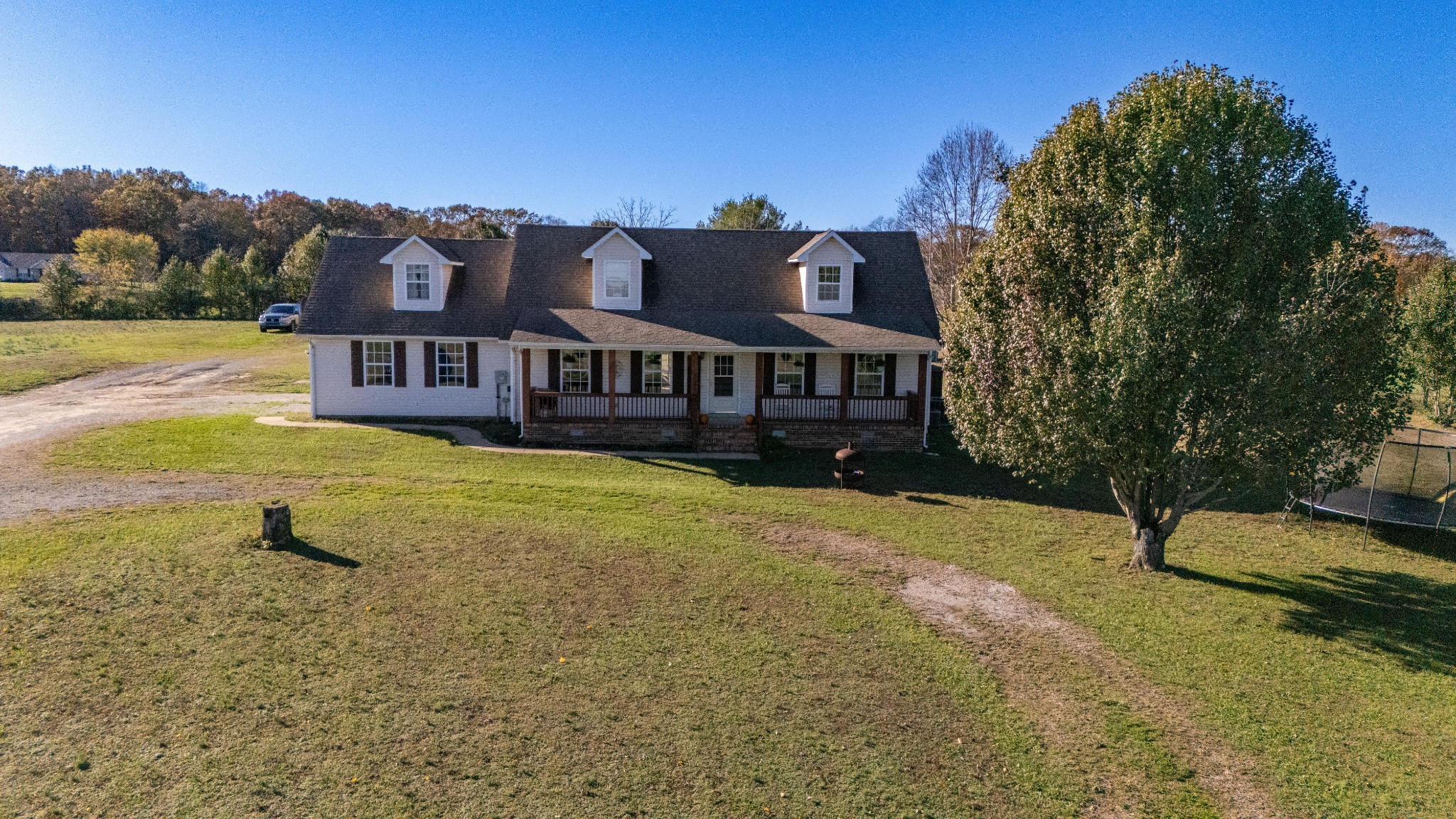 2533 Robertson Road Lawrenceburg, TN 38464 - Photo 8 of 36 Gallery Image 8
