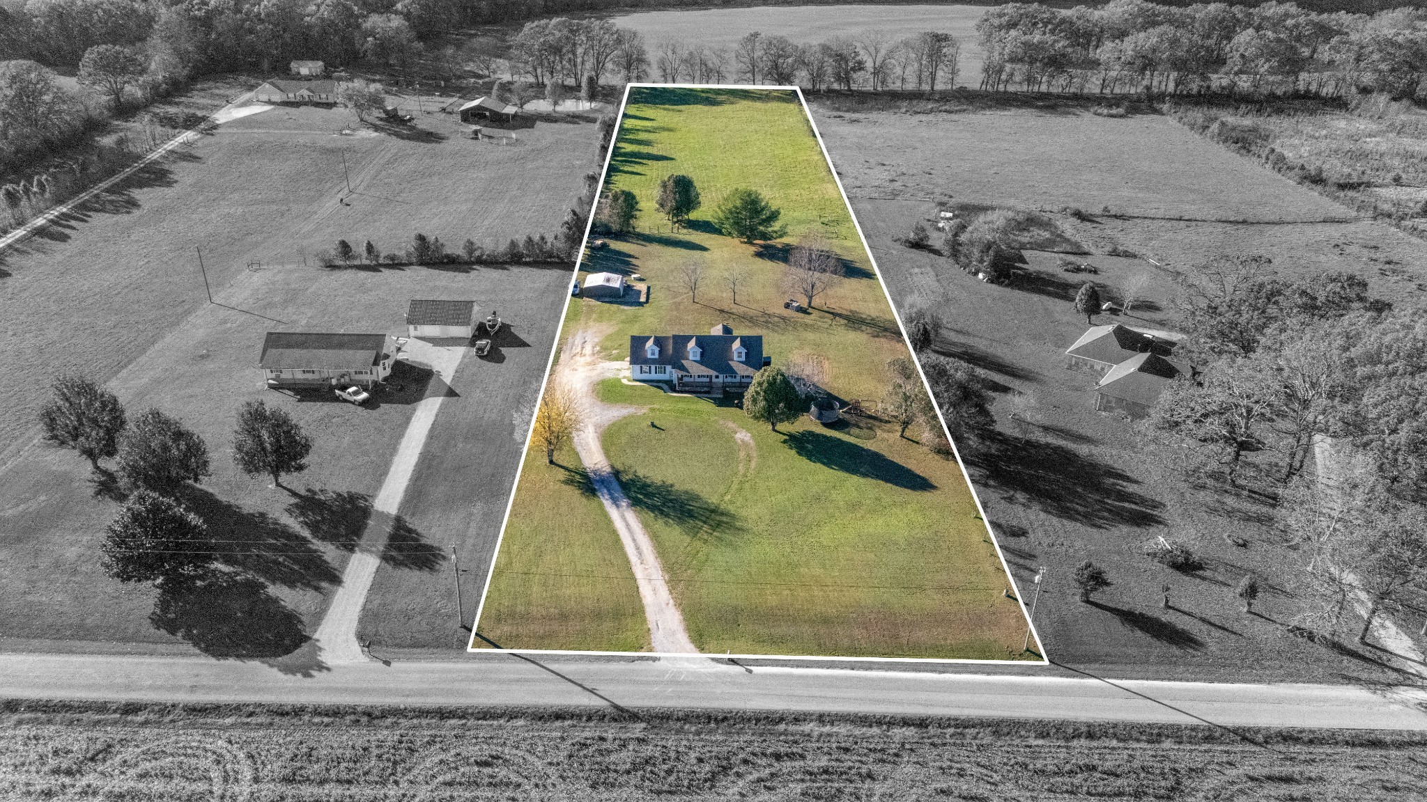 2533 Robertson Road Lawrenceburg, TN 38464 - Photo 10 of 36 Gallery Image 10
