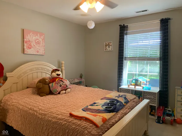 $279,900 | 2887 Prairie Stream Way, Columbus, IN 47203