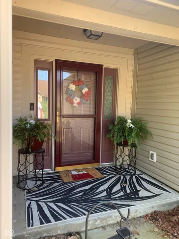 $279,900 | 2887 Prairie Stream Way, Columbus, IN 47203