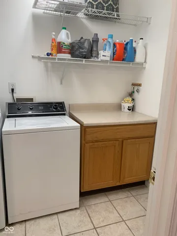 $279,900 | 2887 Prairie Stream Way, Columbus, IN 47203