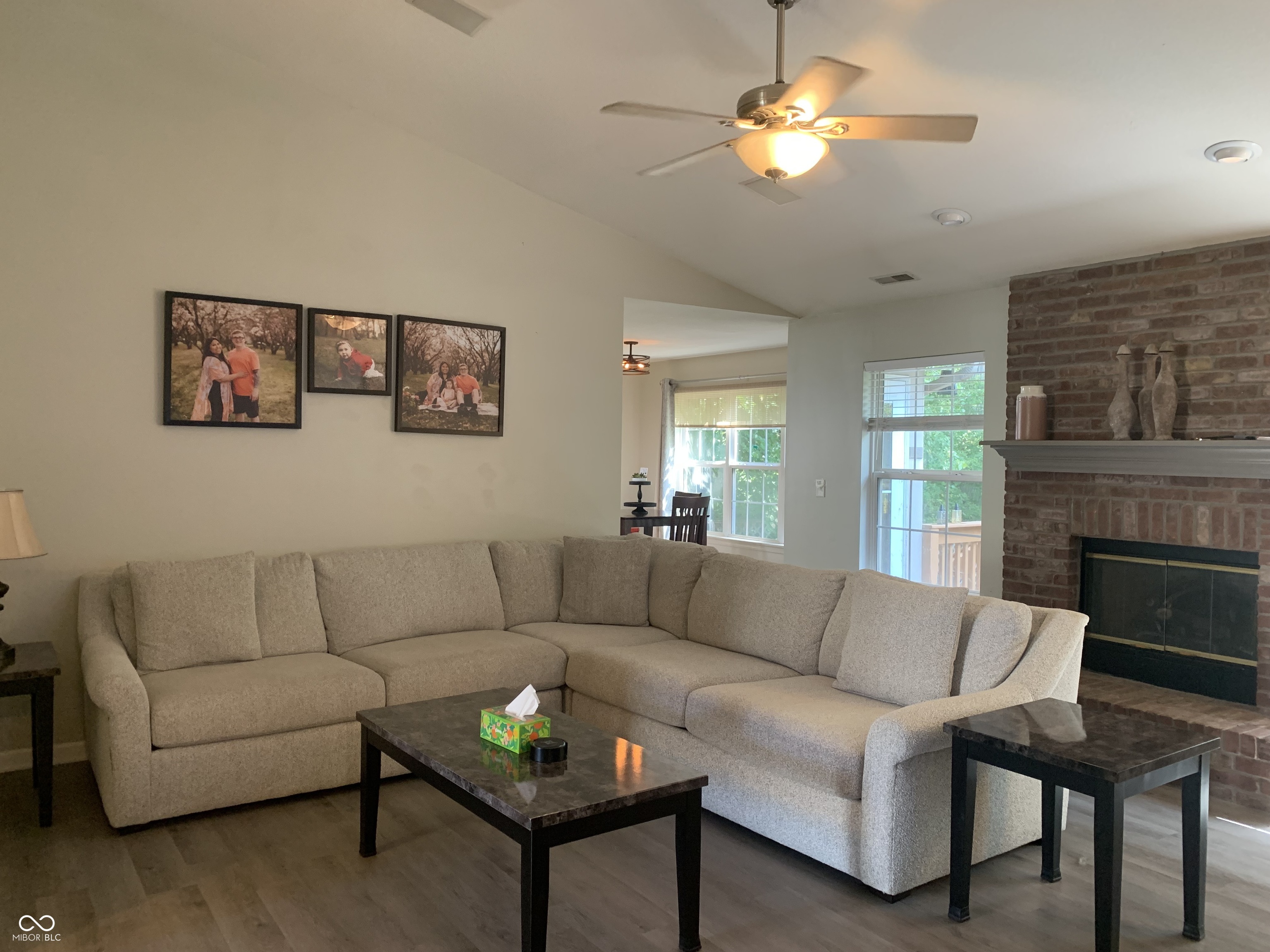 2887 Prairie Stream Way Columbus, IN 47203 - Photo 4 of 31