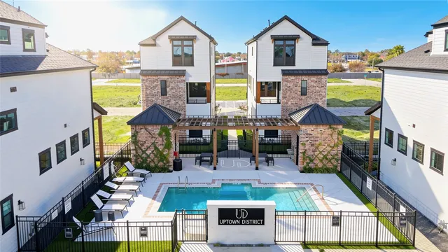 $499,990 | 9216 Washington Heights Street, Houston, TX 77063