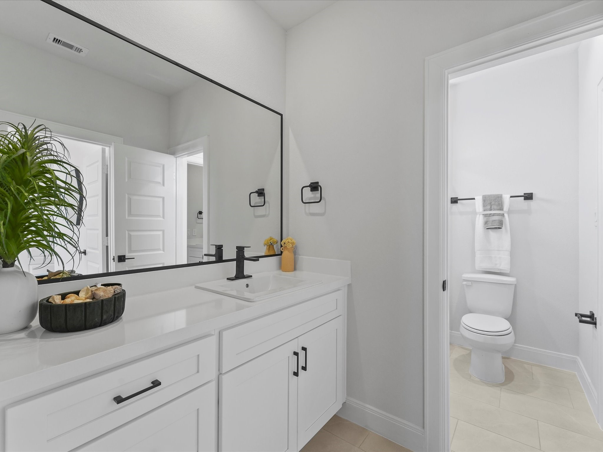 9216 Washington Heights Street Houston, TX 77063 - Photo 35 of 44