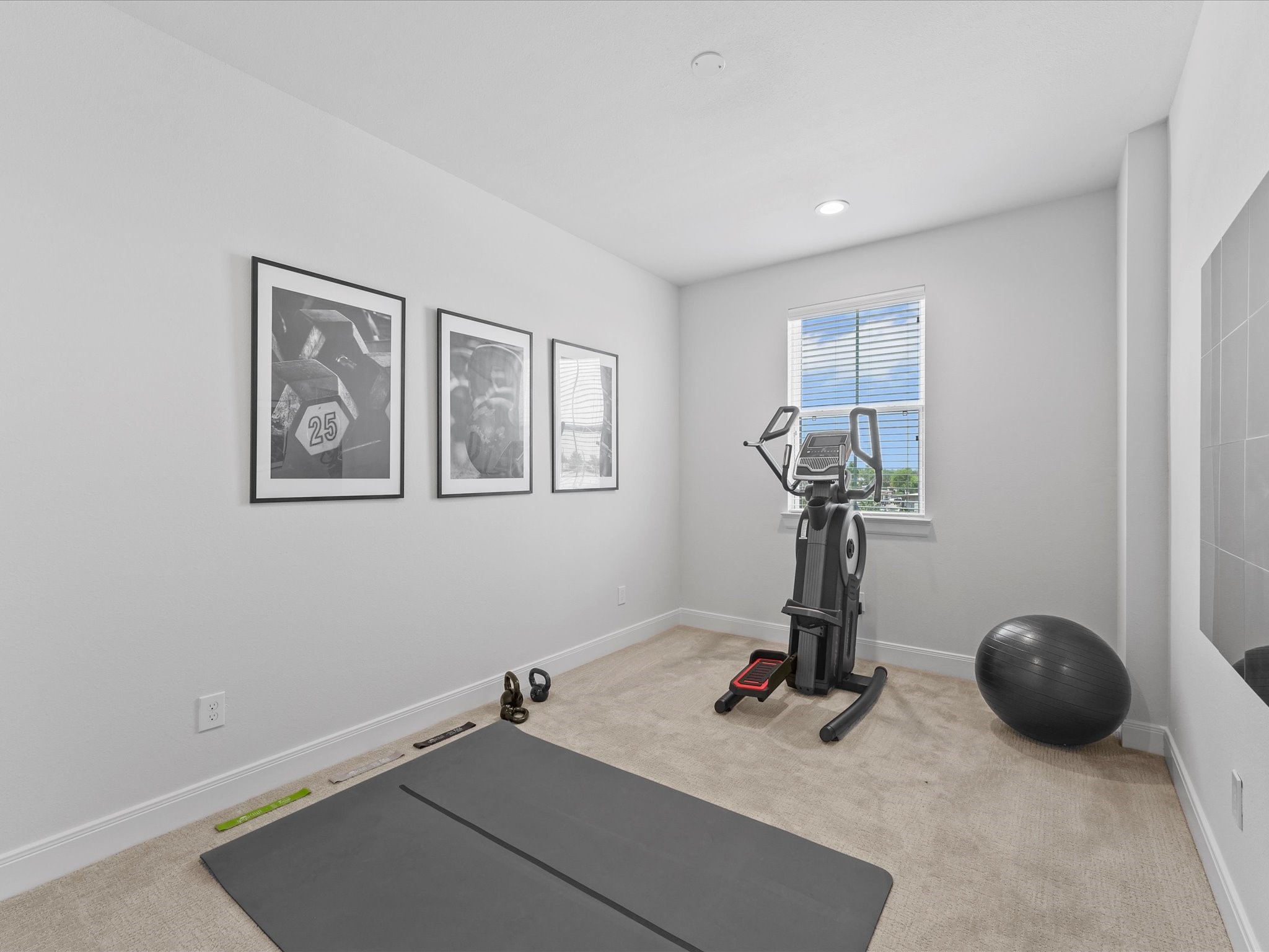 9216 Washington Heights Street Houston, TX 77063 - Photo 38 of 44 5th Bedroom