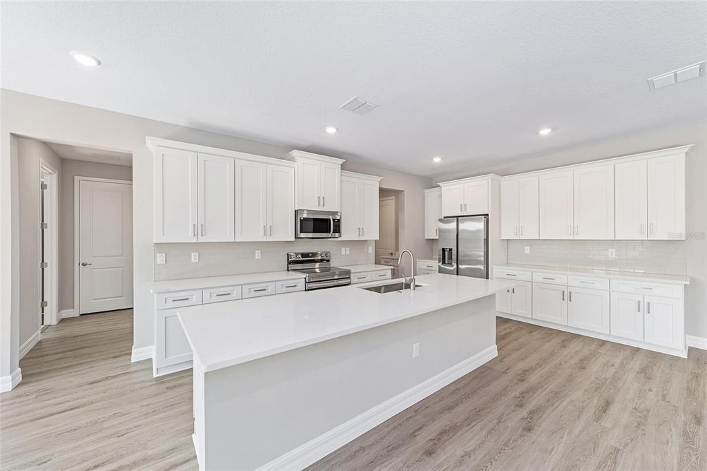 574 East Everett Lane Hernando, FL 34442 - Photo 11 of 34