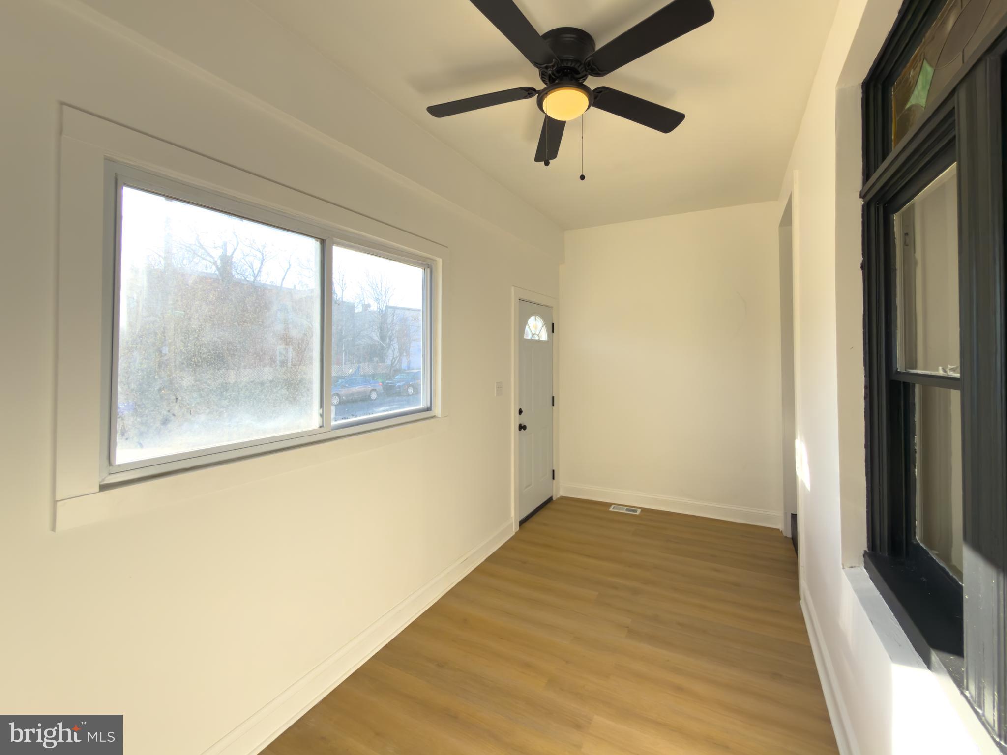 5237 Greenway Avenue Philadelphia, PA 19143 - Photo 4 of 28 Enclosed Front Porch