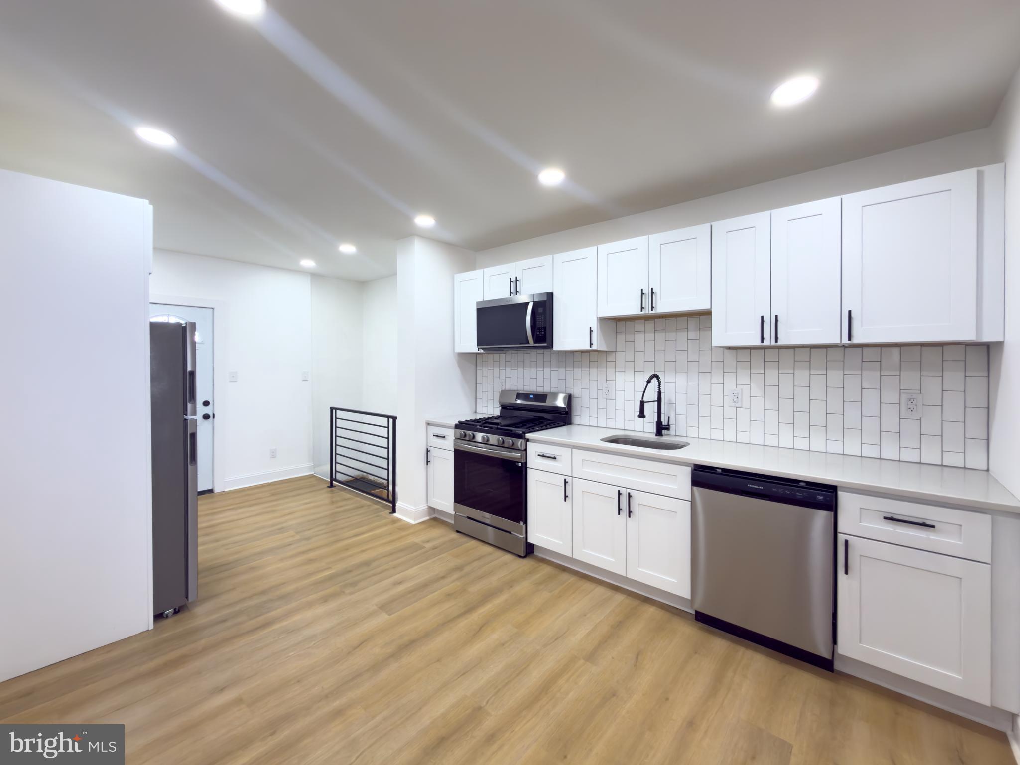 5237 Greenway Avenue Philadelphia, PA 19143 - Photo 9 of 28 Kitchen