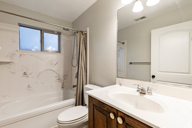 775 Lazy Oak Way Sandy, UT 84070 - Photo 19 of 49