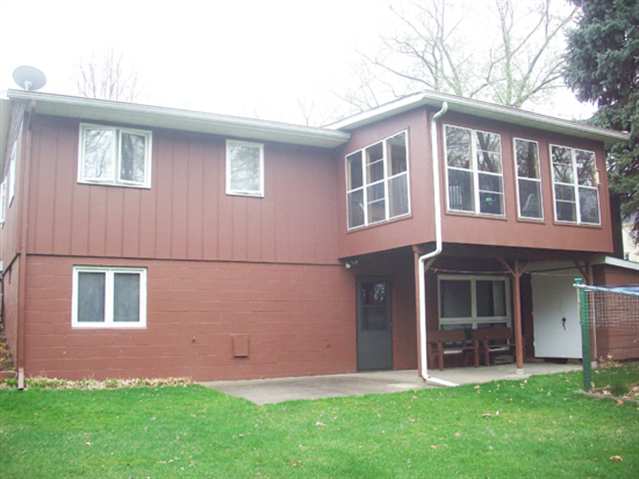1822 Lincoln Road Bettendorf, IA 52722 - Photo 14 of 17 Gallery Image 14