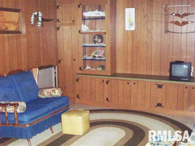 1822 Lincoln Road Bettendorf, IA 52722 - Photo 7 of 17 Gallery Image 7