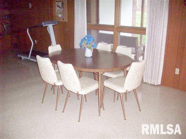 1822 Lincoln Road Bettendorf, IA 52722 - Photo 9 of 17 Gallery Image 9