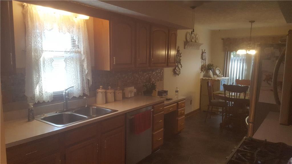 633 Green Ridge Drive Avon, IN 46123 - Photo 12 of 37 Gallery Image 12