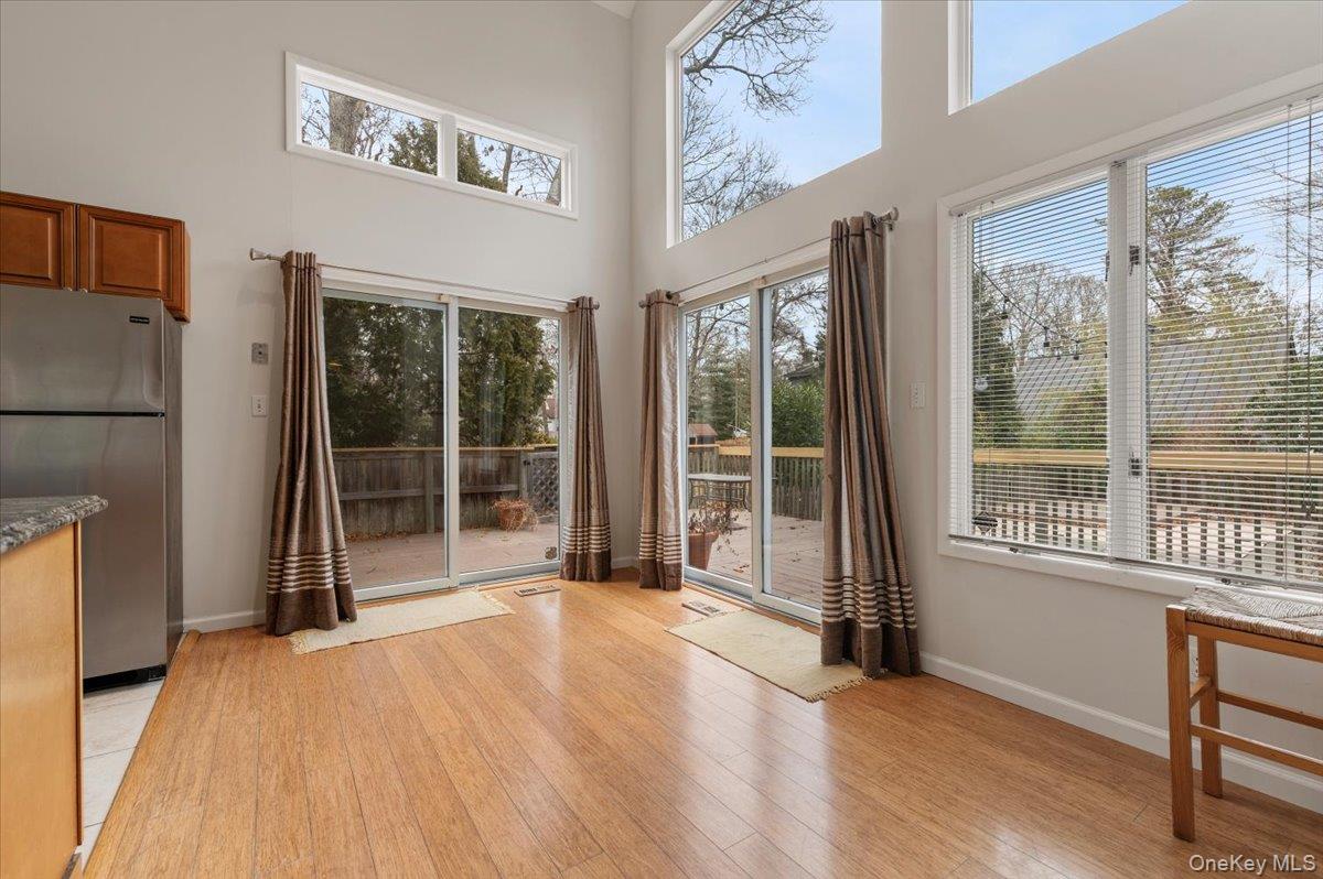 98 Squiretown Road Hampton Bays, NY 11946 - Photo 17 of 36