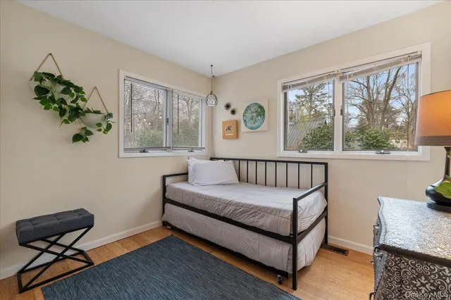 $988,000 | 98 Squiretown Road, Hampton Bays, NY 11946