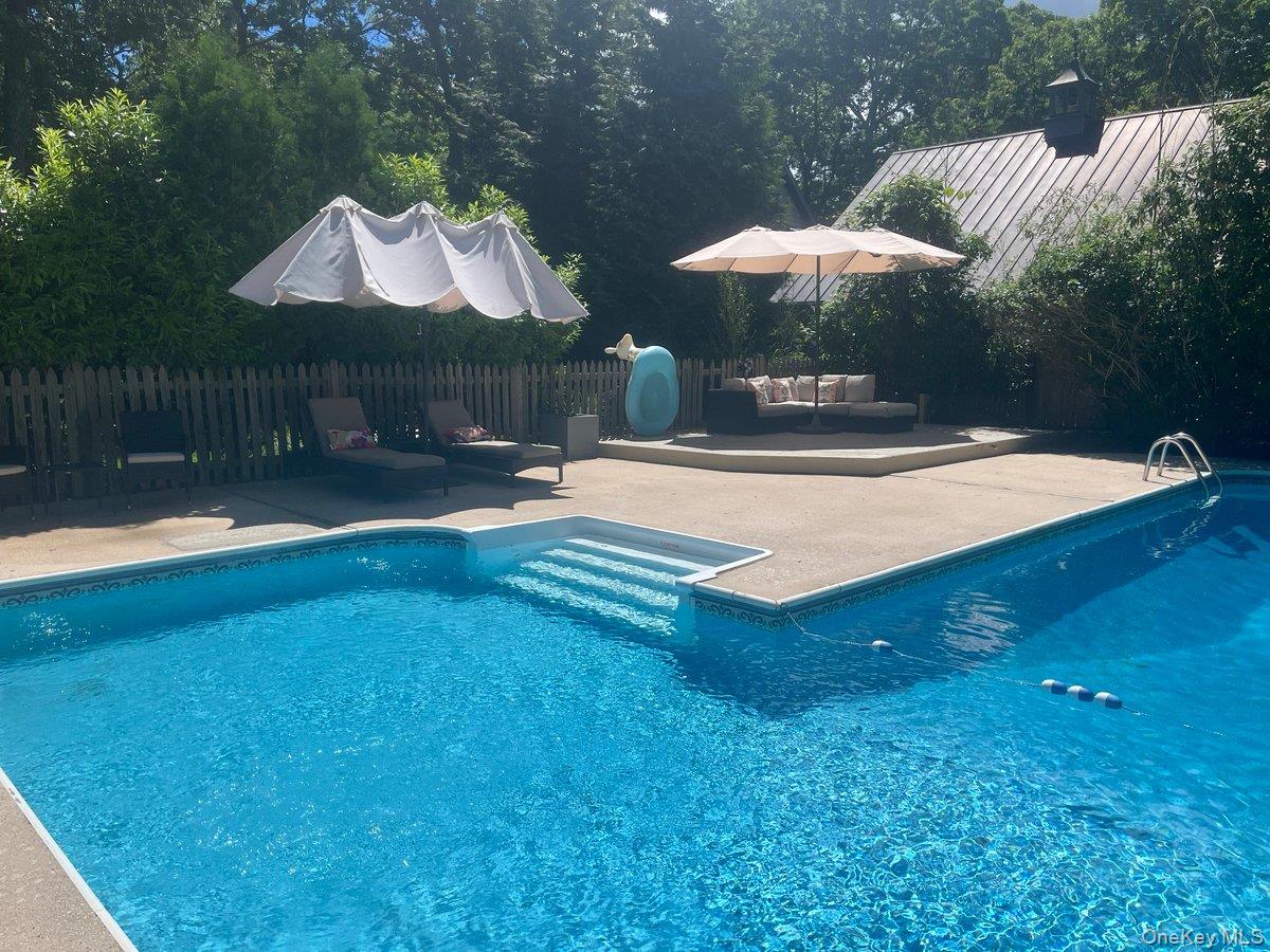 98 Squiretown Road Hampton Bays, NY 11946 - Photo 3 of 36