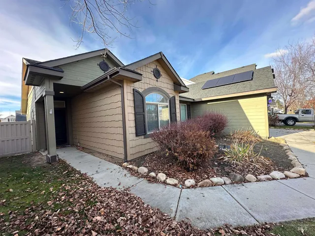 $385,000 | 1817 Ridge Way, Middleton, ID 83644