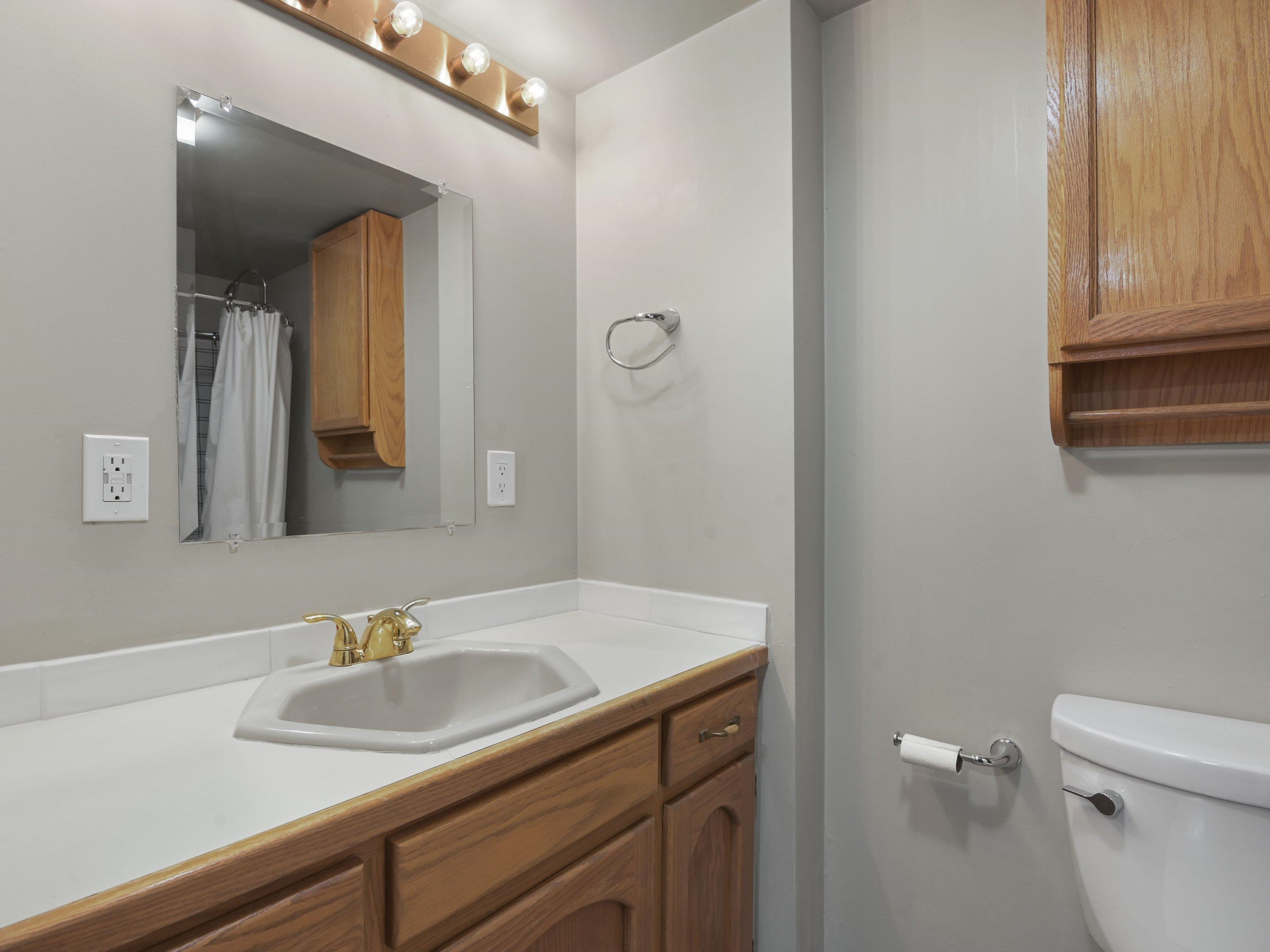 9601 North Ivanhoe Road Spokane, WA 99218 - Photo 16 of 27