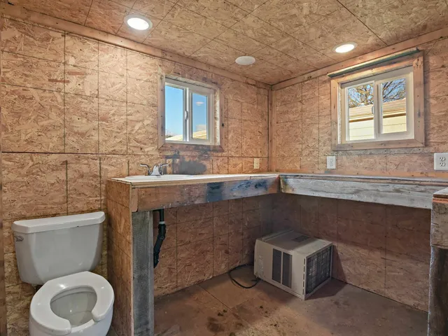 $274,500 | 9601 North Ivanhoe Road, Spokane, WA 99218