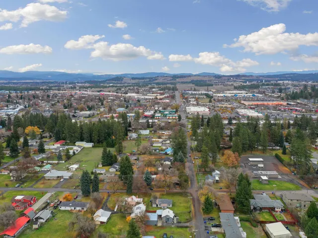 $274,500 | 9601 North Ivanhoe Road, Spokane, WA 99218