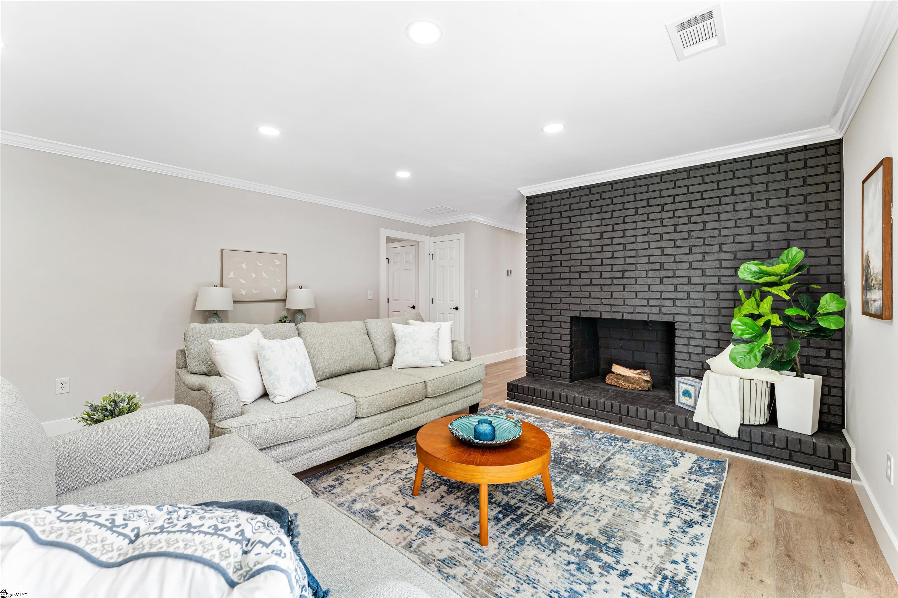 1 Longmeadow Road Taylors, SC 29687 - Photo 9 of 34