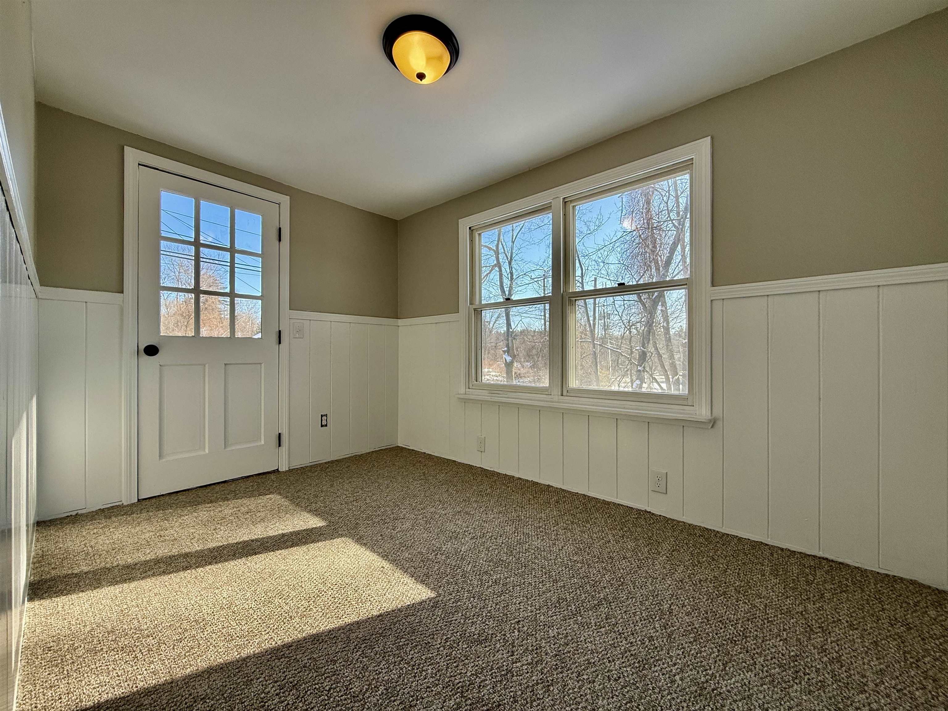 22 Mammoth Road Hooksett, NH 03106 - Photo 5 of 44