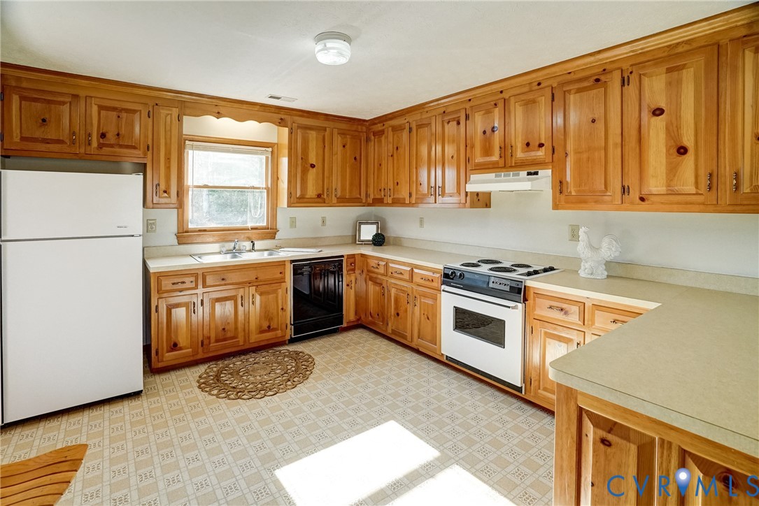 4905 Gray Bark Court Sandston, VA 23150 - Photo 18 of 40