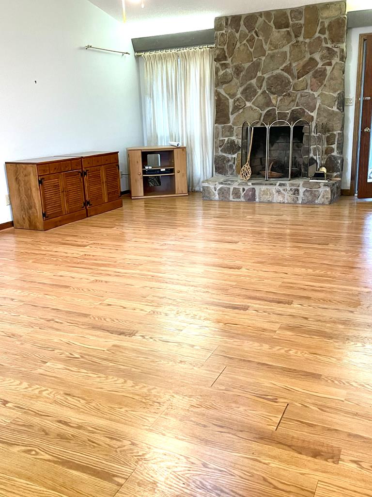 127 Bridge Point Road Greenwood, SC 29649 - Photo 3 of 17 Gallery Image 3