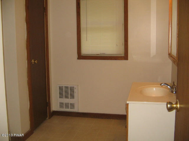 176 Conklin Hill Road Damascus, PA 18415 - Photo 8 of 9 Gallery Image 8