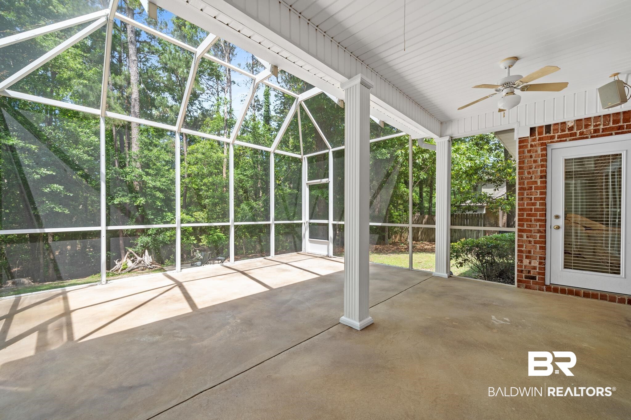 7335 Maureen Circle Daphne, AL 36527 - Photo 31 of 36 screened in patio