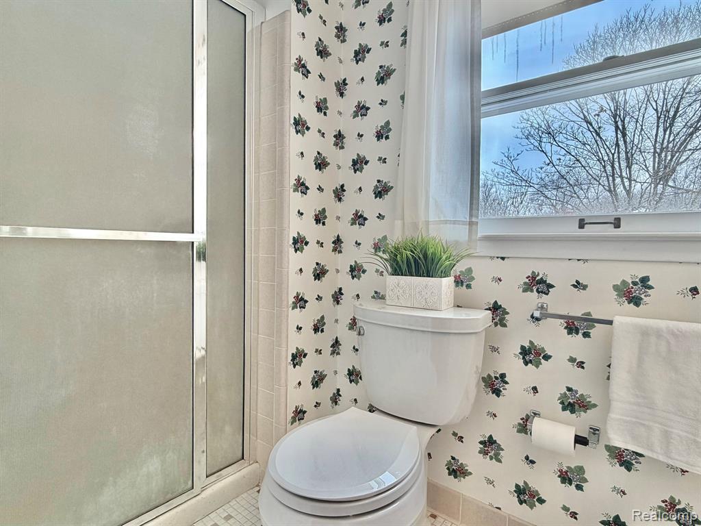 334 Beechview Drive Rochester, MI 48306 - Photo 27 of 52 Gallery Image 27