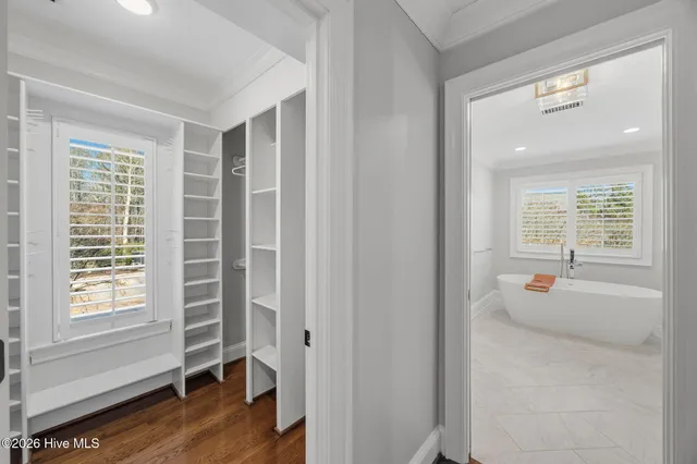 $1,750,000 | 911 White Horse Drive, Greenville, NC 27834