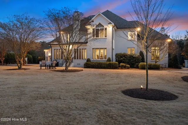 $1,750,000 | 911 White Horse Drive, Greenville, NC 27834