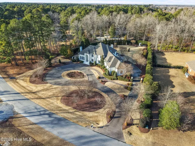 $1,750,000 | 911 White Horse Drive, Greenville, NC 27834