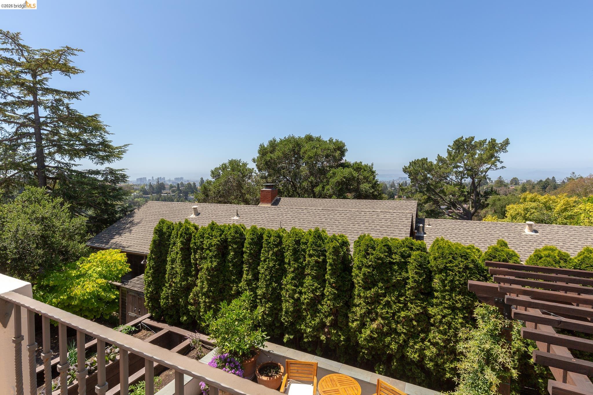 17 Roble Court Berkeley, CA 94705 - Photo 32 of 73