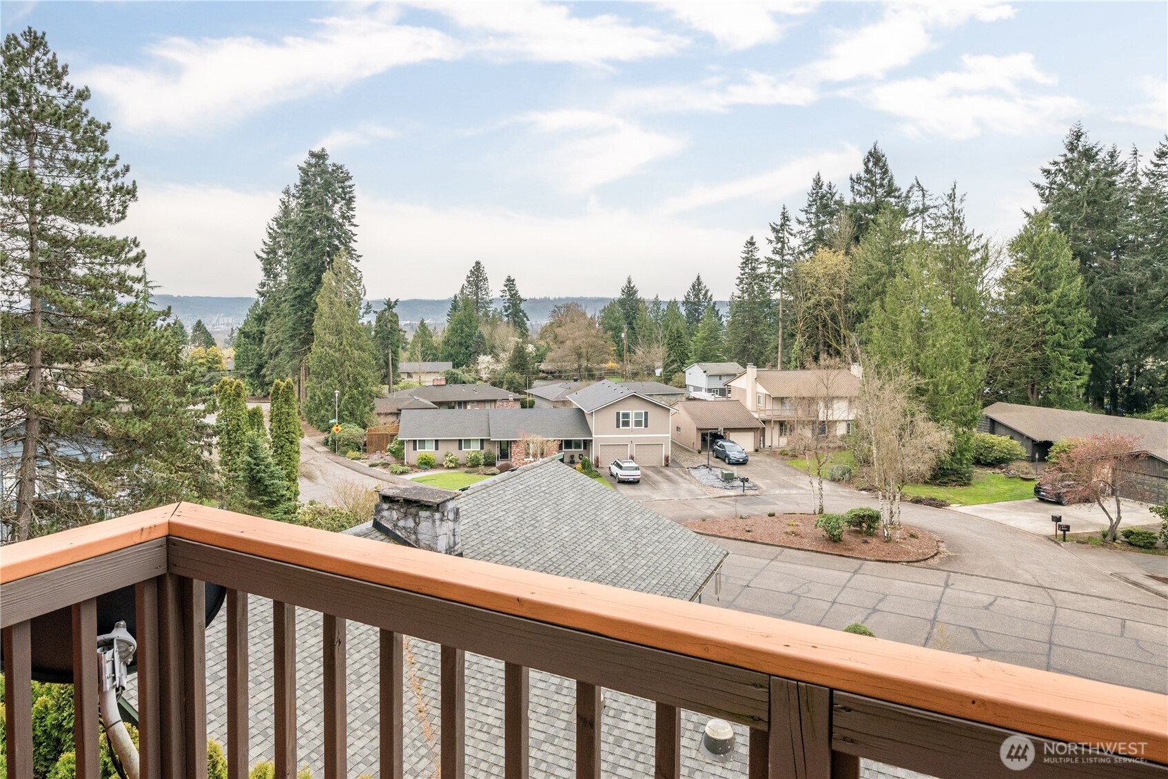 12 City View Boulevard Longview, WA 98632 - Photo 19 of 40 a view of a city from a balcony