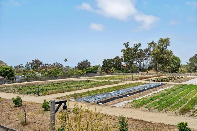 $1,150,000 | 1400 Anacona Place, Unit 105, Encinitas, CA 92024