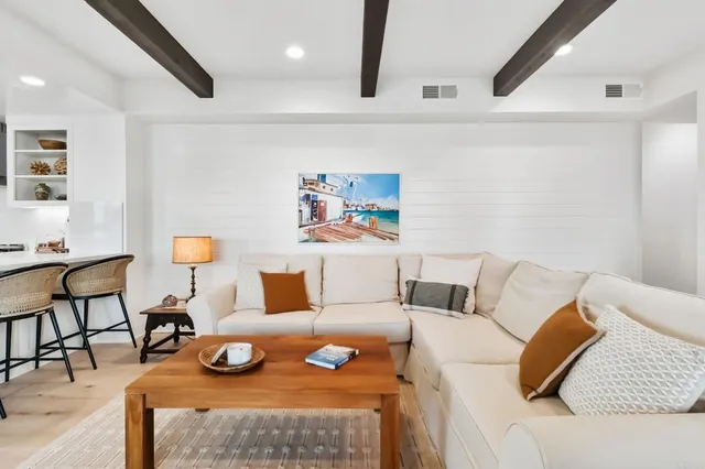 $1,150,000 | 1400 Anacona Place, Unit 105, Encinitas, CA 92024