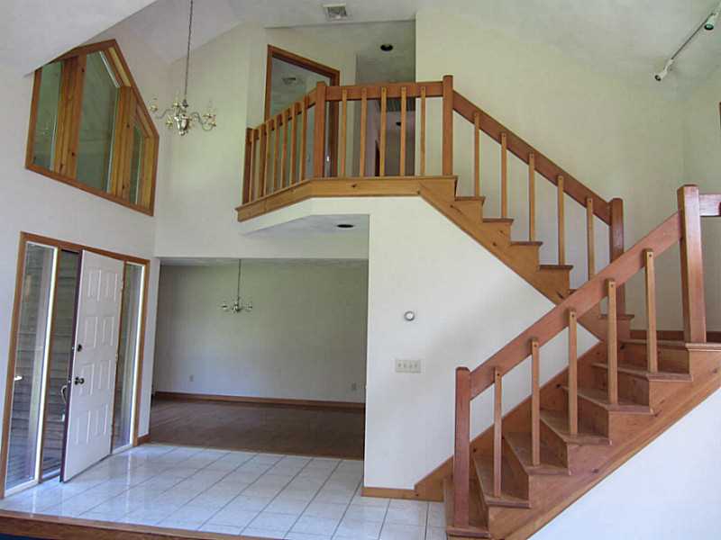 116 Clarke Road Hope, RI 02831 - Photo 17 of 25 Entry.