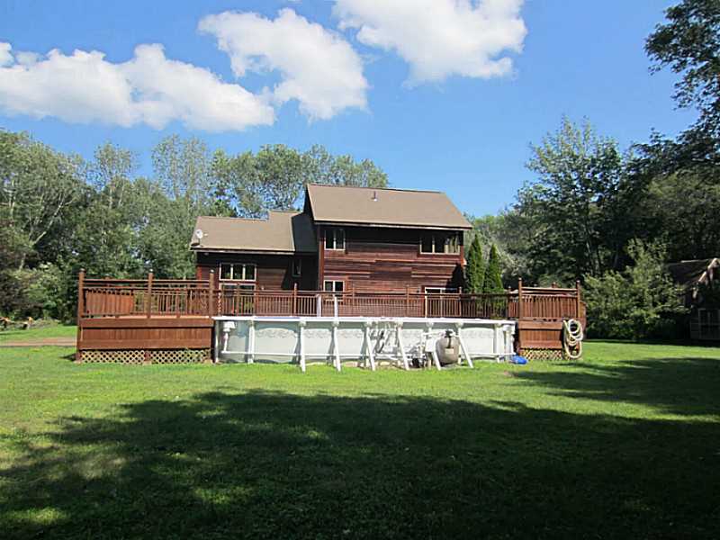 116 Clarke Road Hope, RI 02831 - Photo 5 of 25 Exterior Back.
