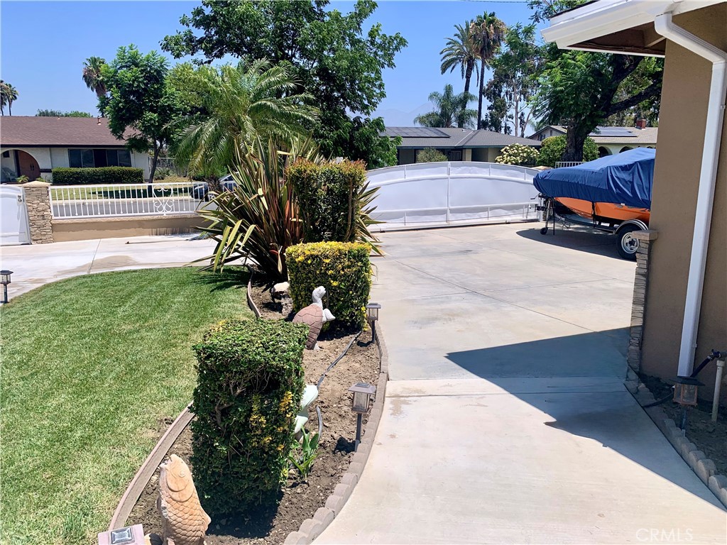 4751 Howard Street Montclair, CA 91763 - Photo 11 of 46