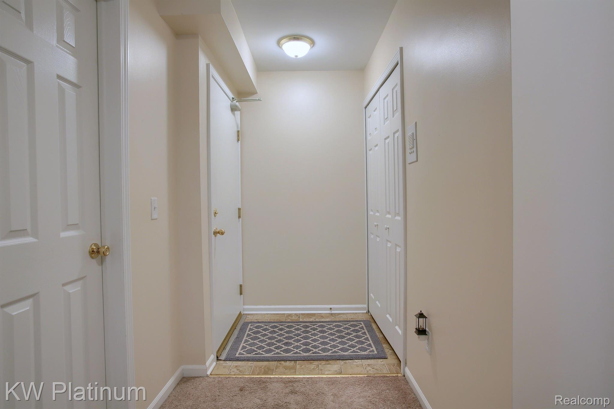1655 Riverside Drive, Unit 7 Rochester, MI 48309 - Photo 6 of 23