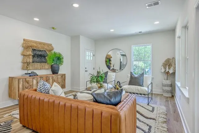 $4,000 | 1685 Old Military Road, Charleston, SC 29412