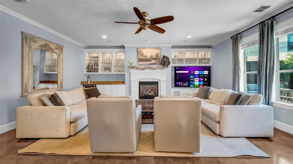 $9,500 | 5527 McCommas Boulevard, Dallas, TX 75206