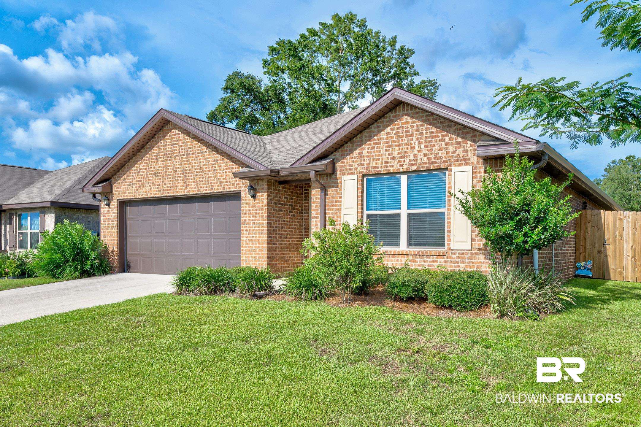 1545 Majesty Loop Foley, AL 36535 - Photo 2 of 35