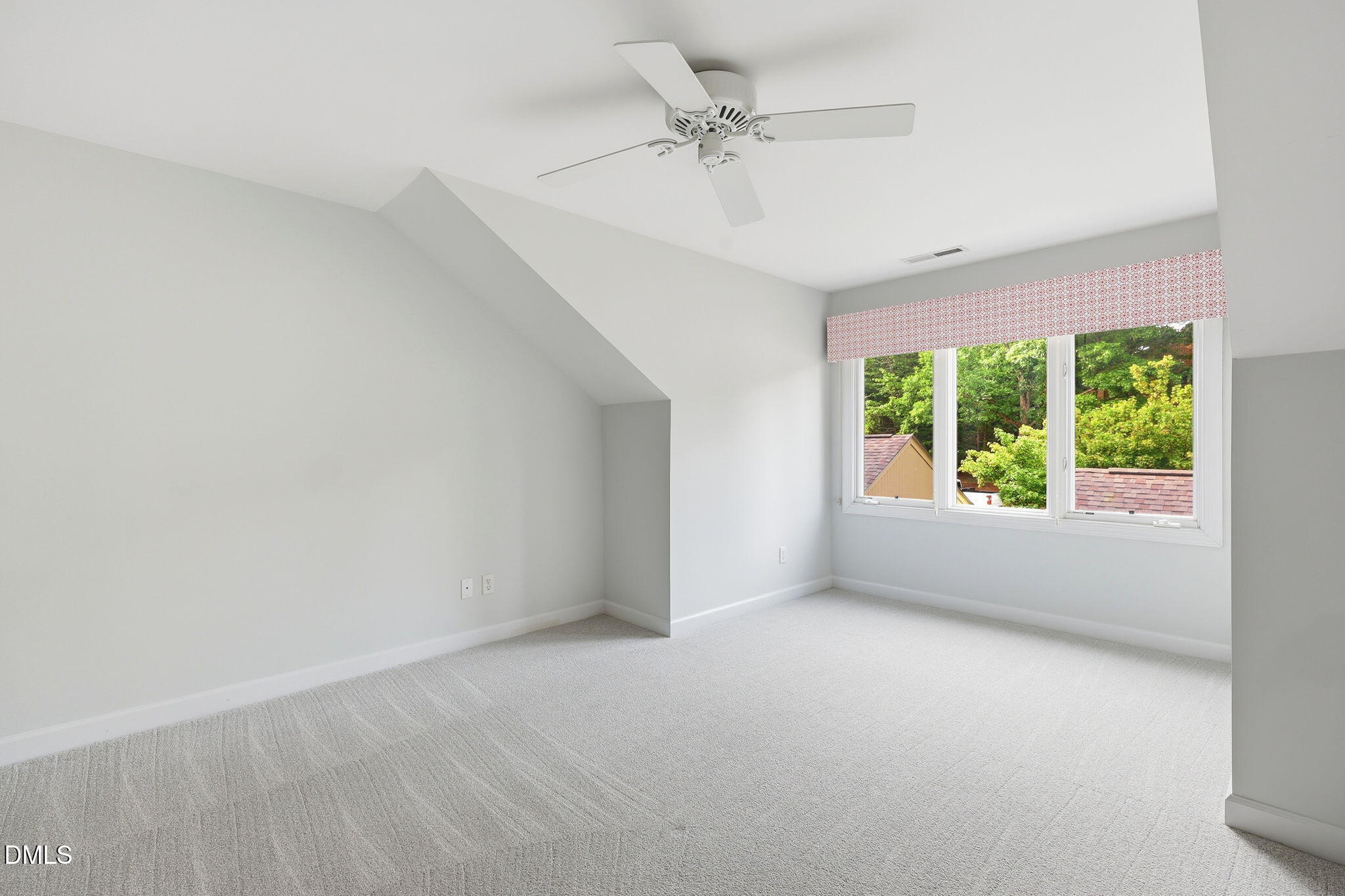 30 Innisfree Drive Durham, NC 27707 - Photo 25 of 40 41-web-or-mls-IMG_8760