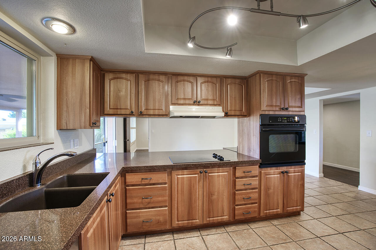 3106 East Cortez Street Phoenix, AZ 85028 - Photo 9 of 27 3106 E CORTEZ ST