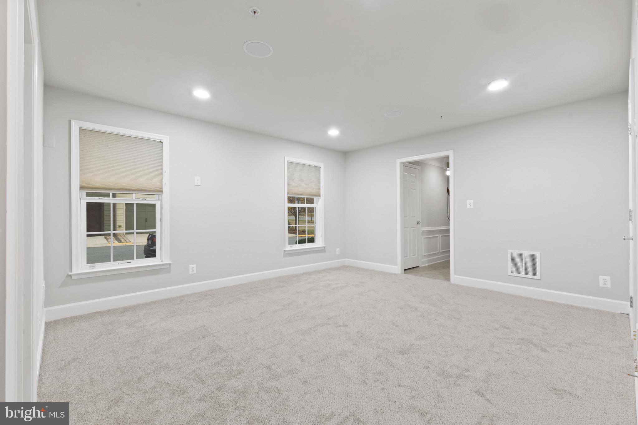 573 Dandelion Terrace Southeast Leesburg, VA 20175 - Photo 24 of 31 an empty room with windows